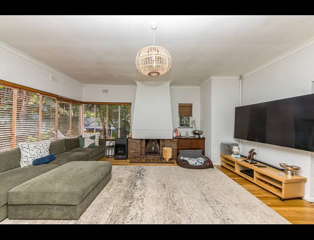 4 BEDROOM HOUSE TO LET IN NEWLANDS